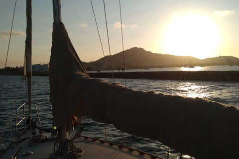 Townsville Small Group Sunset Sail Sailing Cruise Boat Tour Charter Hire - Mackay Tourism 2