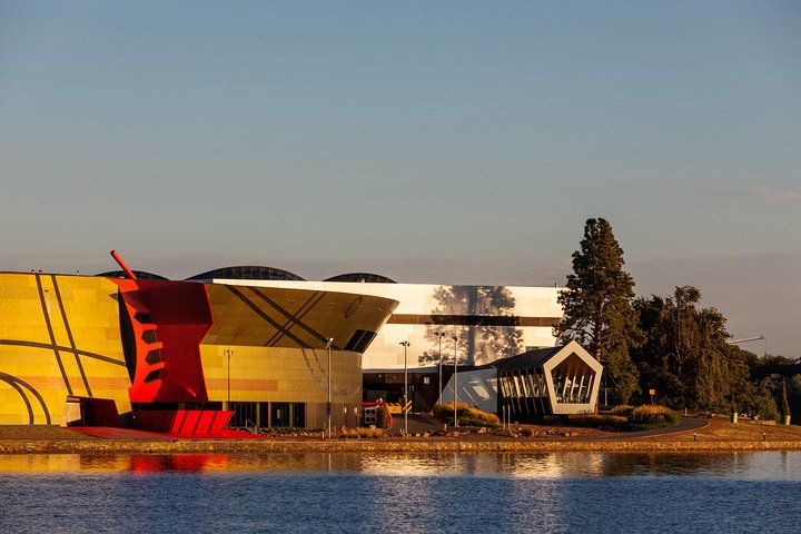Canberra City ACT Mackay Tourism
