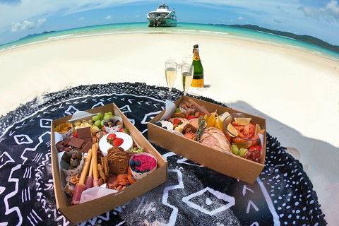 Reef & Whitehaven Landing - Mackay Tourism 2