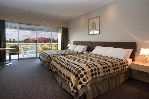 3-Day Uluru-Kata Tjuta And Kings Canyon 4WD Small-Group Eco-Tour From Alice Springs - Mackay Tourism 0