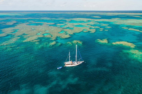 3 Day Whitsundays Sailing And Diving Adventure: Kiana - Mackay Tourism 1