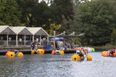 Yarra Valley, Dandenong Ranges Inc. Lunch With Wine,plus Morning Tea,chocolate - Mackay Tourism 1
