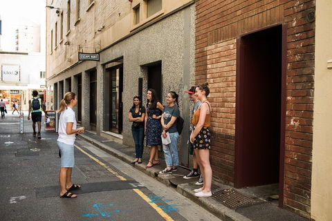 Guided Walking Tour In Adelaide - Mackay Tourism 1