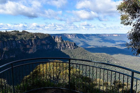 Blue Mountains Vintage Cadillac Tour With Local Guide - Mackay Tourism 5