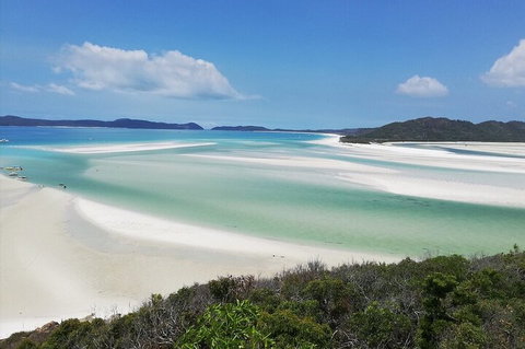 2-Night Whitsundays Sailing Cruise Incl. Whitehaven Beach & Great Barrier Reef - Mackay Tourism 1