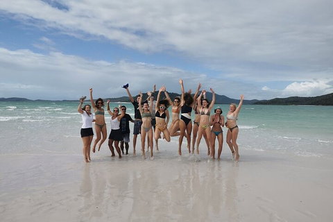 2-Night Whitsundays Sailing Cruise Incl. Whitehaven Beach & Great Barrier Reef - Mackay Tourism 4