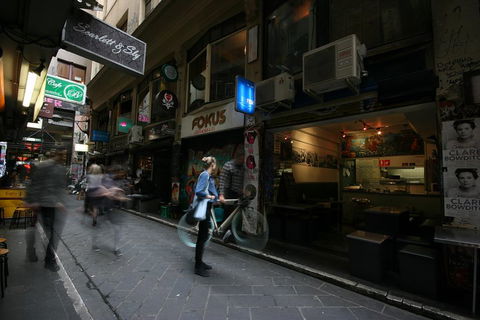 Central Melbourne Walking Tour - Mackay Tourism 0