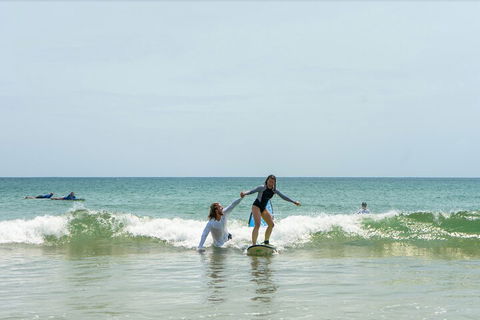 Private Beginners Surf Lessons, Noosa World Surf Reserve - Mackay Tourism 0